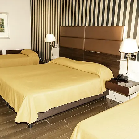 S Hotel-2